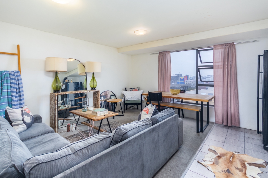 1 Bedroom Property for Sale in Zonnebloem Western Cape